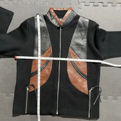 Urban Outfitters UO  Vintage Paneled Leather Jacket Women Size Medium Black Brown