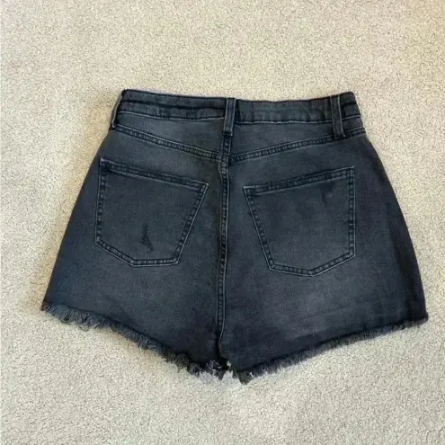 Wild Fable  high rise black button front distressed shorts in size 6