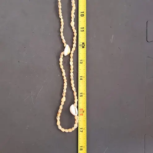 Hilo Hatties Necklace Bohemian Shell Bead Strand 17" Vtg Beachy Coconut Girl