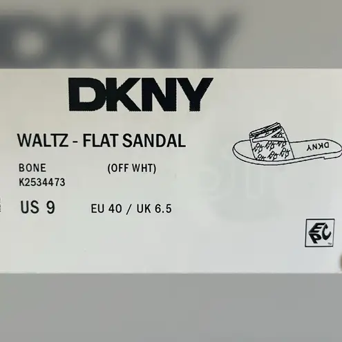 DKNY  Women's Waltz Flat Sandals Bone Color Size-9M