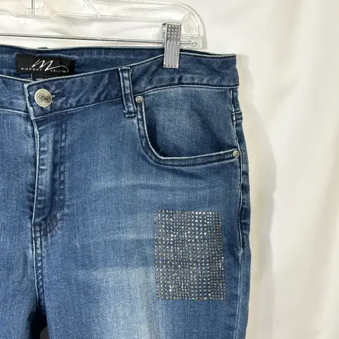 Midnight Velvet Size 14 Jeans Rhinestone Distressed Blue Skinny Mid Rise 829