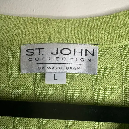 St. John Collection Green Knit Button Top Size L Short Sleeve Dog Show - Image 3