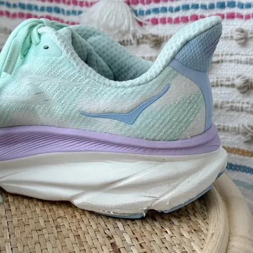 Hoka  One One Clifton 9 Sunlit Ocean Lilac Mist Road-Running Sneakers Size 10.5