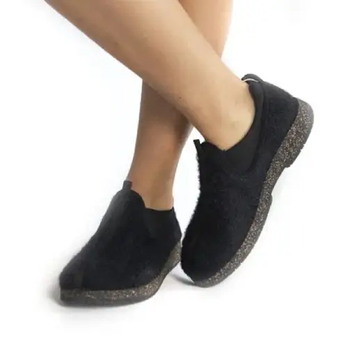 ✨ Women's Earth Earth Dream Catamount Slip On✨ Black Size 10