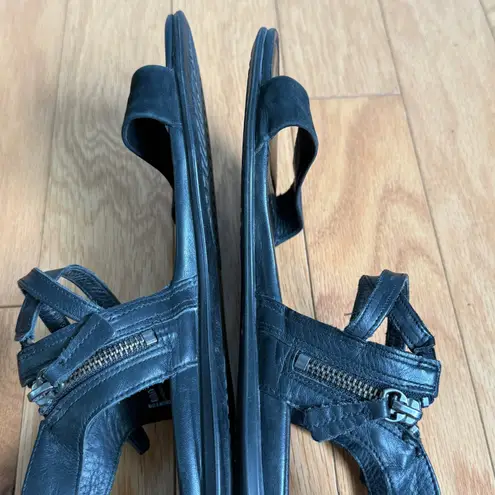 ECCO Black Leather Ankle Strap Sandals Comfortable Everyday Shoes Size 39