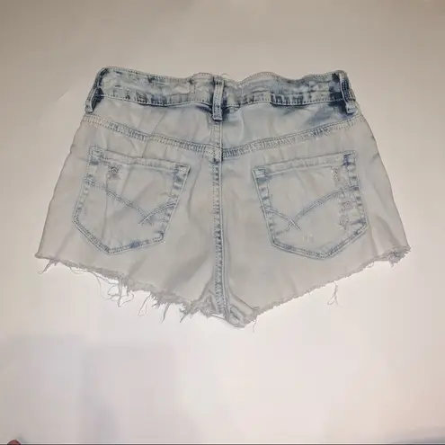Bullhead Denim High Rise lightwash distress Shorts Size undefined