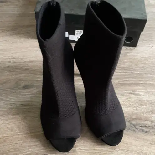 INC International Concepts Heels Size 6 Medium Black