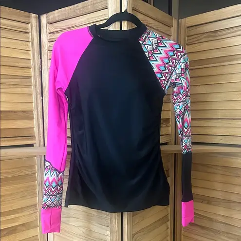 Women's Black and Pink Geometric Long Sleeve Rash Guard