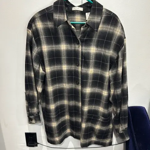 Lord & Taylor Button