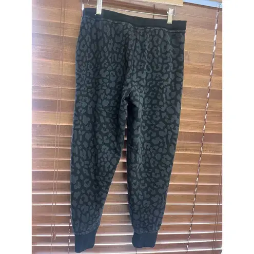 Nike  Dri-FIT Get Fit Women’s animal Print Training Pants Cheetah Size S