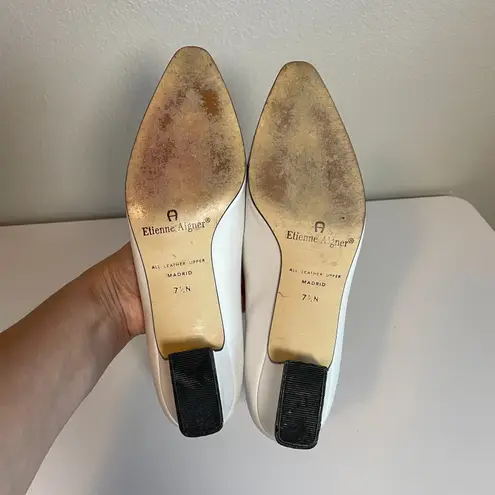 Etienne Aigner Womens Size 7.5 N White Ivory Leather Slip Classic Shoe Low Heels