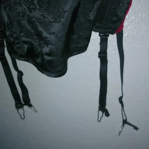 Frederick's of Hollywood M 36 Bustier Bra Garter Belt Set Lingerie