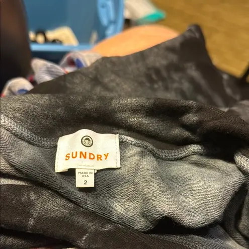 Sundry Gray Knee-Length Casual Skirt