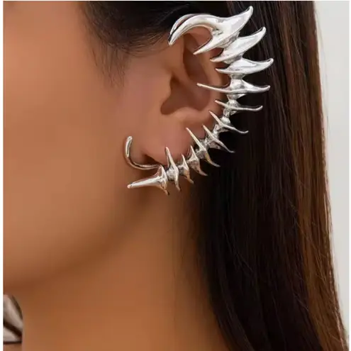Silver Tone Spike Skeleton Ear Cuff Gothic Punk Thorn Clip On Earring Jewelry