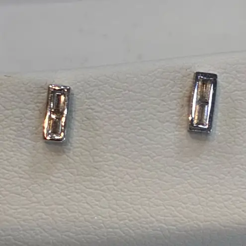 Elegant Rose Gold x Baguette Diamond Modern Stud Earrings Amazing Holiday Gift!