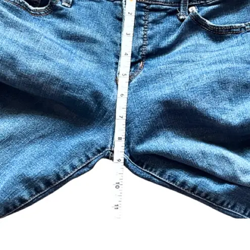 Nine West Chrystie Capri Medium Wash Blue Jeans Size 4 Y2K Boho Minimalist