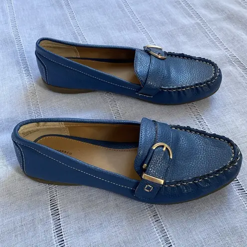 Bass “Betsy” cobalt blue buckled loafers. Size 7