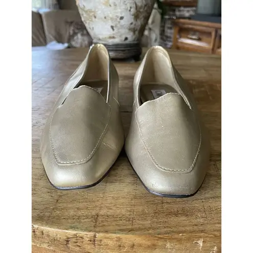 Capezio "Jenny" Gold Genuine Leather Classic Loafers Flats For Women Size 8.5