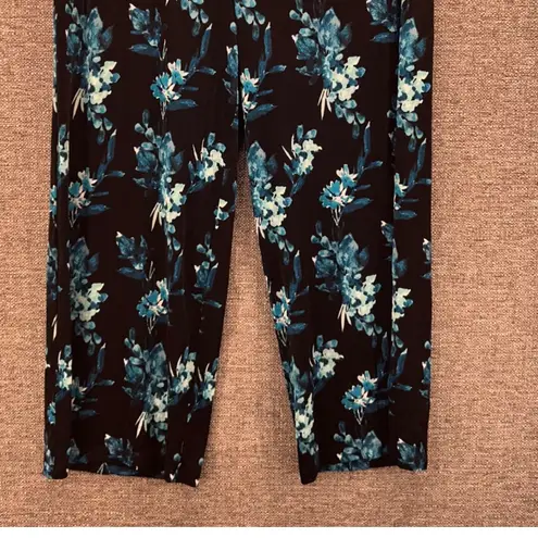 Chico's  Travelers Womens Pants Size XLP Or 3P Pull On Wide Leg Liquid Knit Floral