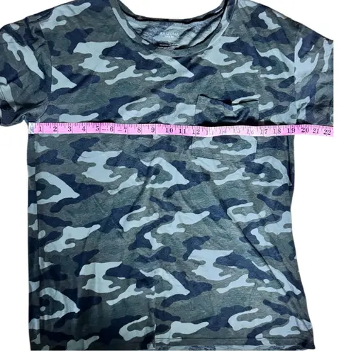 Arizona Jean Co. Camouflage Short Sleeve Tee Shirt Sz L Green Size L