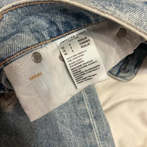 American Eagle Outfitters Mid Rise Mom Jeans