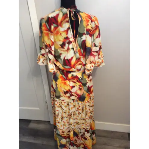 New NWT Figeroa Flower Flutter Sleeve Tiered Sunflower Floral Large Lined Yellow Size XL