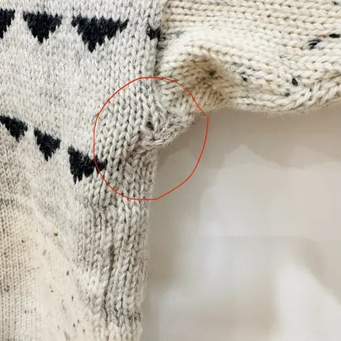 Irish Homecraft 100% naturally oiled wool vintage Crewneck sweater Black Size L