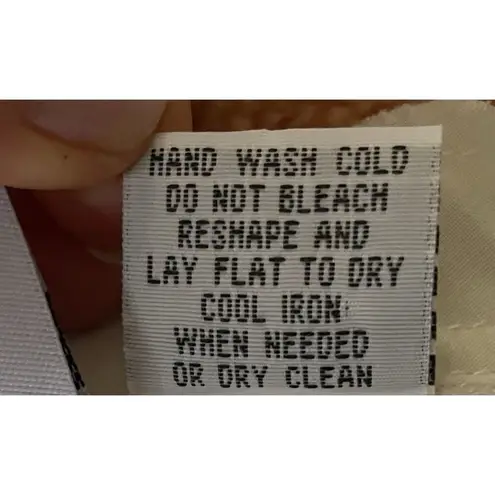 Studio V White Floral Rosette Cardigan XS 3D Applique Button Front Sweater White