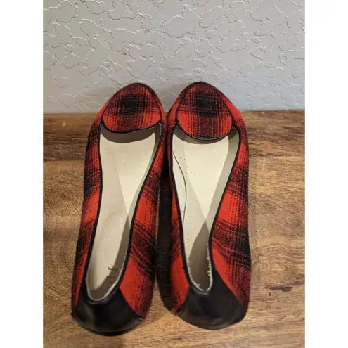 J.Jill  red plaid, tartan pattern, flats, slip on shoes, size 11 ￼