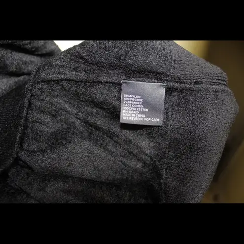 Carlisle | turtle neck blouse with lace sleeves