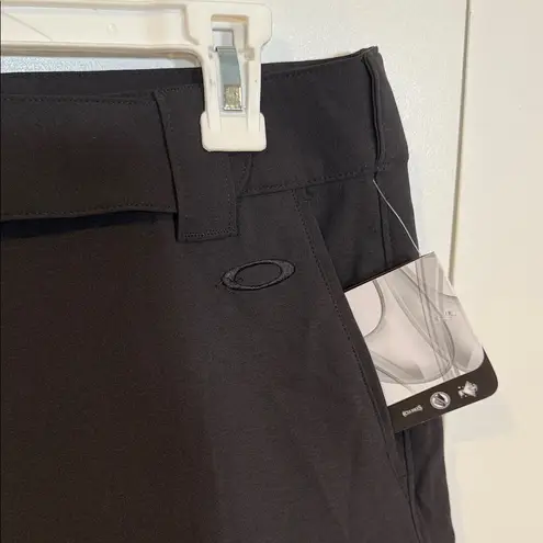Oakley NWT Women's Black Shorts. Size 12