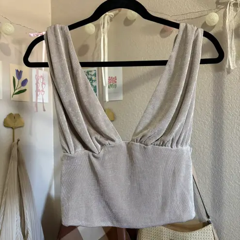 Miss Lola ୨୧ ・゚✧ Deep V Neck Cami Sleeveless Tank