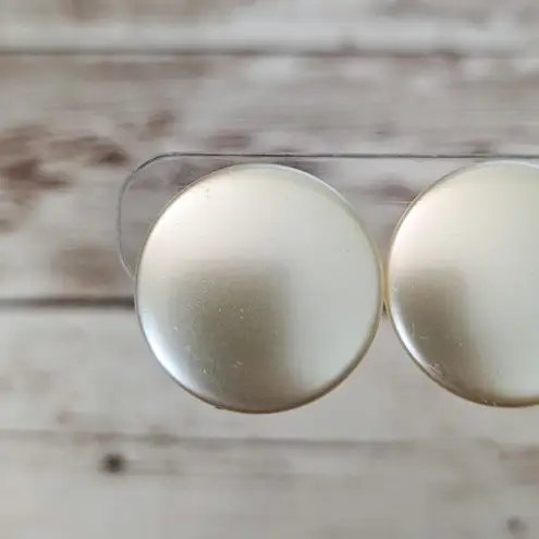 Vintage Clip On Earrings