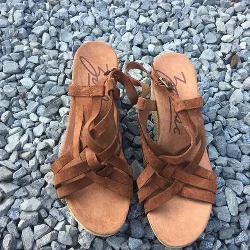 Zodiac Women's Petra Wedge Ankle Strap Brown Suede Sandals Size 9 NWT