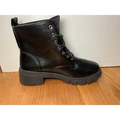 Black Combat Boots Womens Size 10 Chunky Heel Lace Up All Man Made Materials
