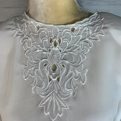 The Great Christie & Jill Sz 8P White Puff Sleeve Top Cottagecore Embroidery Modest Vtg