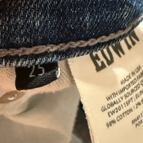 EDWIN ELIN CROP STRAIGHT JEAN IN VIBE WASH SIZE 25 Blue