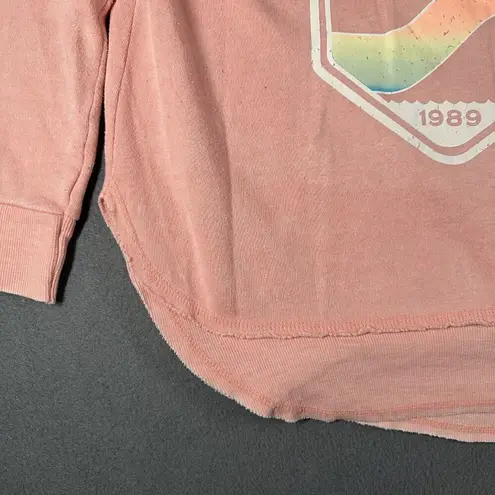 Surf Style Vintage Sweatshirt Womens S Crewneck Rainbow Wave Graphic Pullover