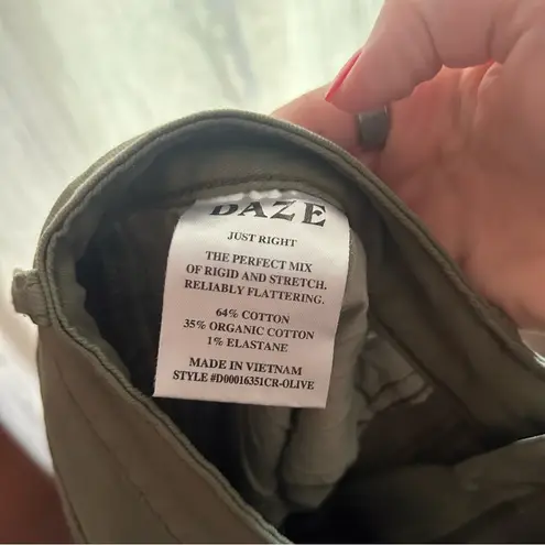 DAZE Sundaze Carpenter Jean Utility Cargo Workwear Olive Green Raw Hem NEW Sz 28