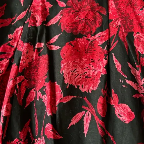 New York & Co. NWT Sz 12 Black Red Rose Floral Balloon Circle Skirt 100% Cotton