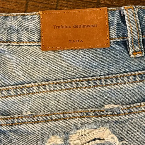 ZARA  TRF Floral Embroidered Cotton Denim Shorts Blue High Rise Size 4