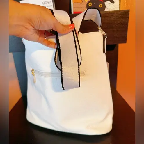 E handbags adjustable shoulder crossbody strap outside zipper pocket tassel zip