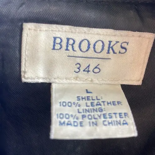 Brooks  346 black 💯 vintage leather trench coat size large.