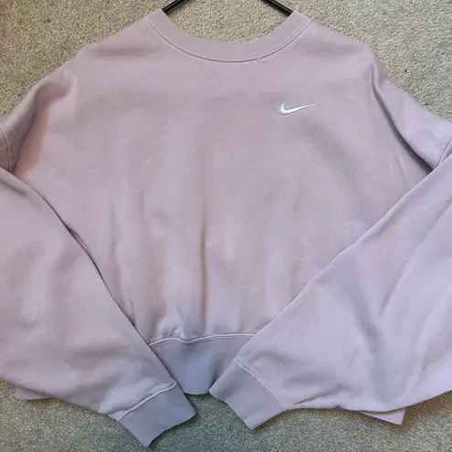 Nike oversized cropped crew neck sweat shirt