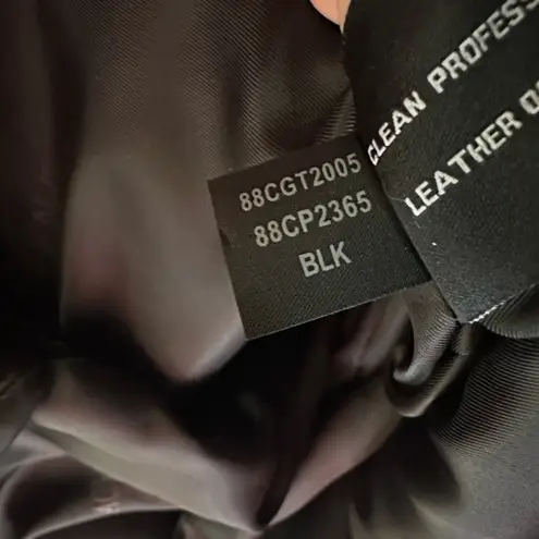 Ellen Tracy 100% genuine Black Leather Jacket lined with pockets