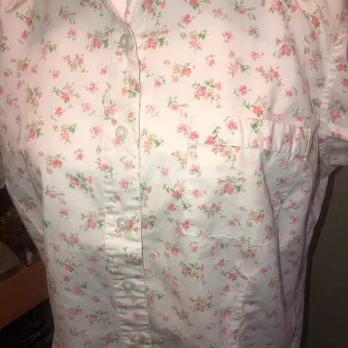 basic editions COPY - Vintage Button Up Blouse White Pink Roses Size Large
