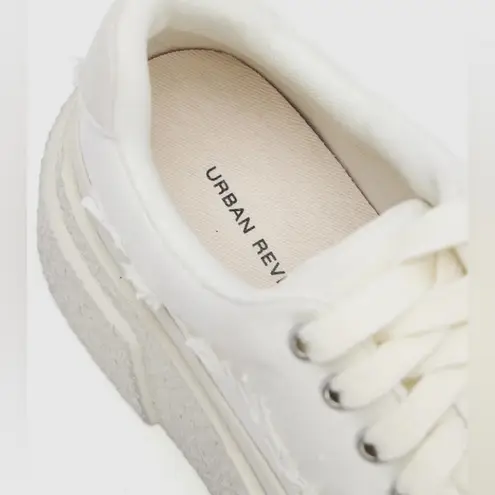 Cream Platform Sneakers with Chunky Sole and Lace