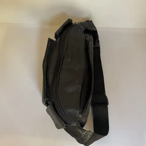 Retro Genuine Leather Fanny Pack – Black