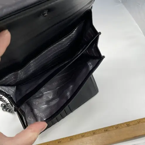 Simply Vera Wang Mirrored Wallet Clutch Purse Chain Crossbody Bag Purple