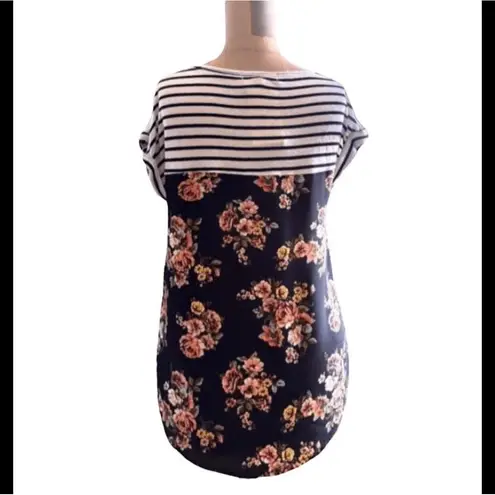 Rewind Juniors Black Striped Floral Knit Woven Tee Casual Trendy Size XS